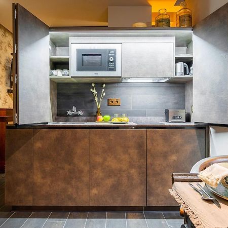 Suite Opium Den By Justine Apartments Apartamento Turistico En Madrid Rio Esterno foto